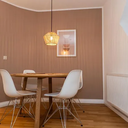 Apartment Im Zentrum Schoener Wohnen Inkl. Parkplatz *